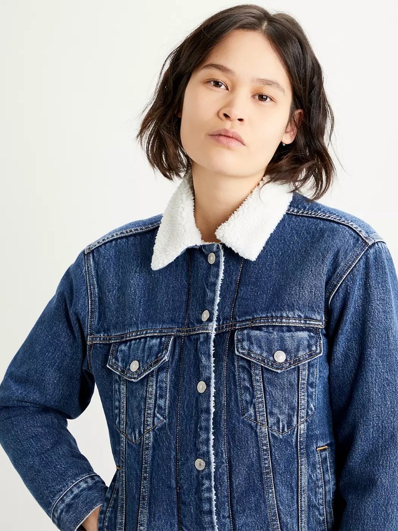 EX-BOYFRIEND TRUCKER JACKET IN SHERPA